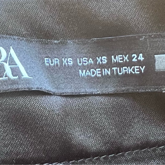 Zara Stylish Black Ruffled Skort XS - Picture 2 of 7